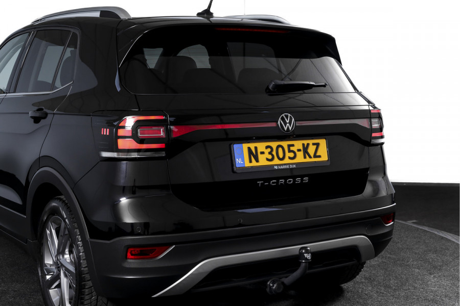 Volkswagen T-Cross 1.5 TSI 150 PK Style - Automaat | Adapt. Cruise | Stoelverw. | PDC | Camera | App. Connect | ECC | Trekhaak | LM 17" |
