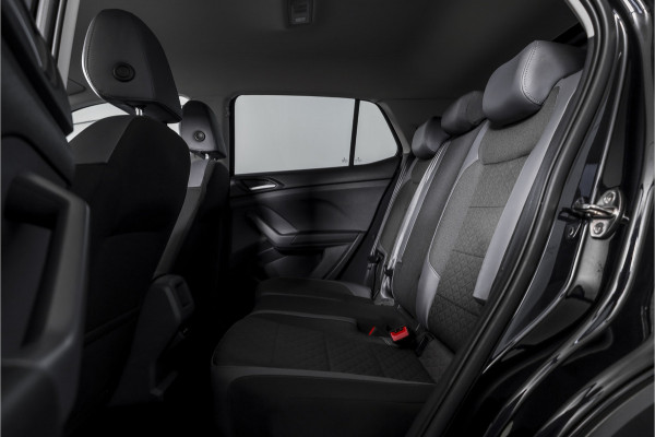 Volkswagen T-Cross 1.5 TSI 150 PK Style - Automaat | Adapt. Cruise | Stoelverw. | PDC | Camera | App. Connect | ECC | Trekhaak | LM 17" |