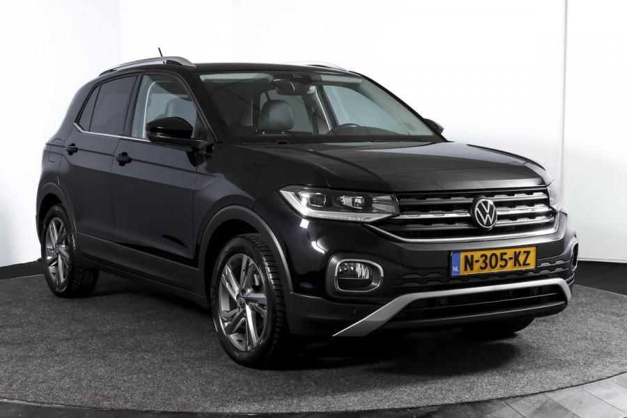 Volkswagen T-Cross 1.5 TSI 150 PK Style - Automaat | Adapt. Cruise | Stoelverw. | PDC | Camera | App. Connect | ECC | Trekhaak | LM 17" |