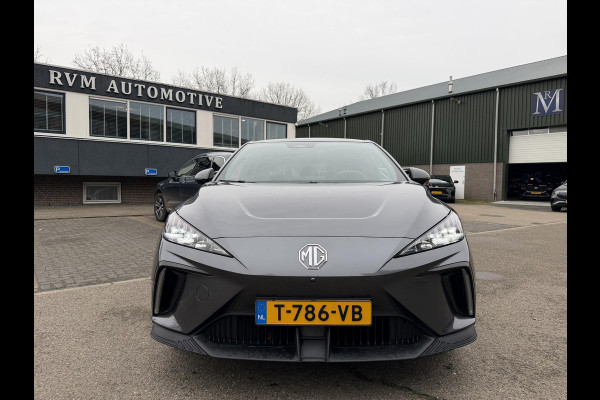 MG Mg4 electric Luxury 64 kWh SOH 95%  7 JAAR GARANTIE BIJ MG| SUPER COMPLETE AUTO| RONDOMZICHT CAMERA| STOEL+ STUUR VERWARMING| DODE HOEK