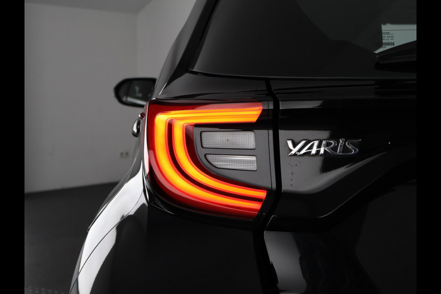 Toyota Yaris 1.5 HYBRID AUTOMAAT BUSINESS PLUS GARANTIE 8-2031 CAMERA . APPLE CARPLAY & ANDROID AUTO . ELEKTRISCHE RAMEN V+A . KEYLESS START