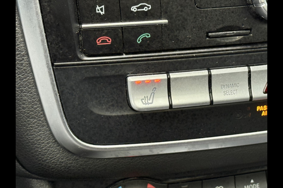 Mercedes-Benz GLA BWJ 2018 | 200 157PK Premium Plus AUTOMAAT | PANO DAK | CAMERA A | AMG-LINE | CLIMA | NAVI | STOELVERW | LEDER/ALCANTARA |