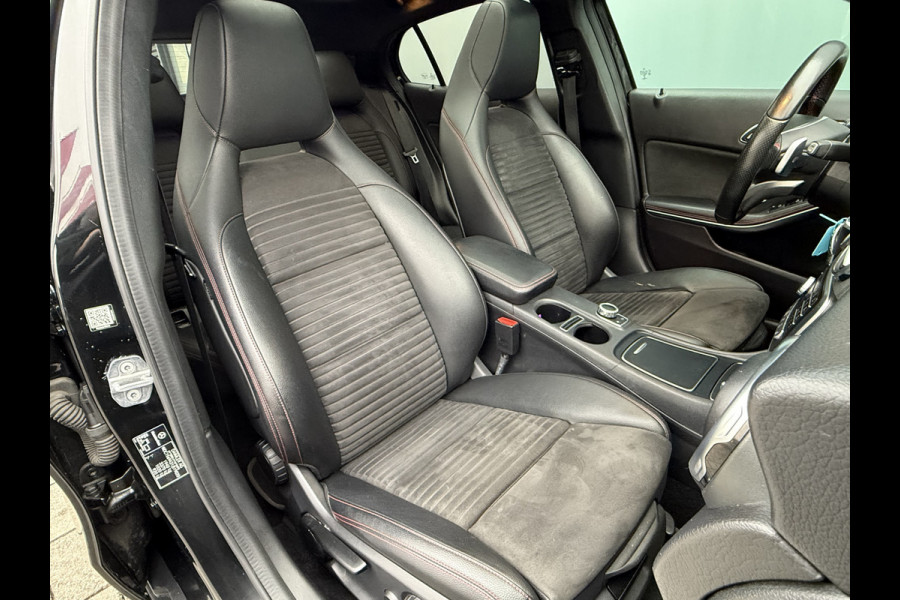 Mercedes-Benz GLA BWJ 2018 | 200 157PK Premium Plus AUTOMAAT | PANO DAK | CAMERA A | AMG-LINE | CLIMA | NAVI | STOELVERW | LEDER/ALCANTARA |