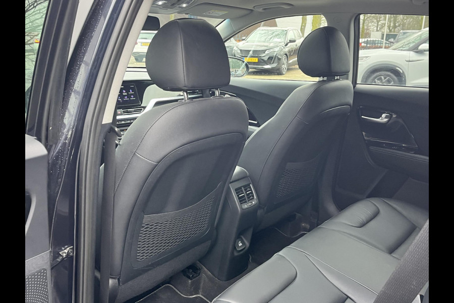 Kia Niro 1.6 GDi PHEV ExecutiveLine PLUG-IN HYBRIDE | 38.000 KM !! |  SCHUIFDAK | JBL AUDIO |  ELEKTRISCHE STOELEN MET GEHEUGEN | STOELVENTILATIE & VERWARMING | LEREN BEKLEDING | STUURWIELVERWARMING |  AFN. TREKHAAK | ALL SEASON BANDEN | KIA DEALER ONDERHOUDEN