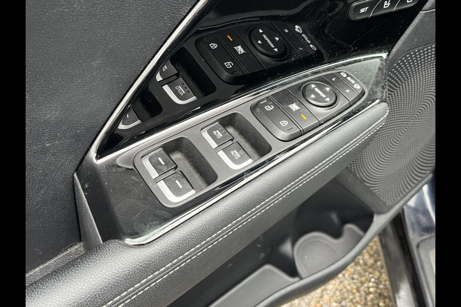 Kia Niro 1.6 GDi PHEV ExecutiveLine PLUG-IN HYBRIDE | 38.000 KM !! |  SCHUIFDAK | JBL AUDIO |  ELEKTRISCHE STOELEN MET GEHEUGEN | STOELVENTILATIE & VERWARMING | LEREN BEKLEDING | STUURWIELVERWARMING |  AFN. TREKHAAK | ALL SEASON BANDEN | KIA DEALER ONDERHOUDEN
