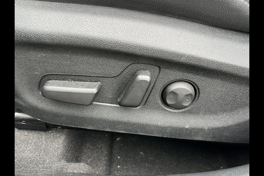 Kia Niro 1.6 GDi PHEV ExecutiveLine PLUG-IN HYBRIDE | 38.000 KM !! |  SCHUIFDAK | JBL AUDIO |  ELEKTRISCHE STOELEN MET GEHEUGEN | STOELVENTILATIE & VERWARMING | LEREN BEKLEDING | STUURWIELVERWARMING |  AFN. TREKHAAK | ALL SEASON BANDEN | KIA DEALER ONDERHOUDEN