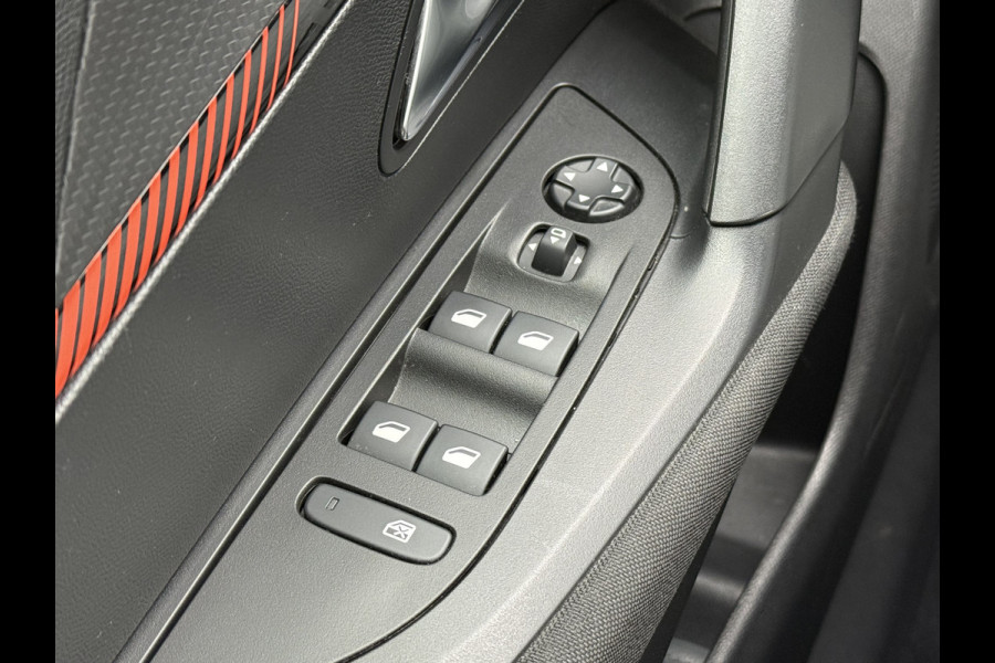 Peugeot e-2008 BWJ 2022 | 136PK EV Active SOH90% Pack 50 kWh | CLIMA | CAMERA | CARPLAY | NAVI | CRUISE | LMV |