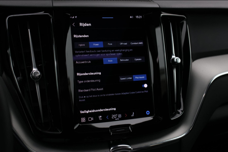 Volvo XC60 2.0 T6 Plug-in hybrid AWD Plus Dark *Pano*H/K*360 Camera*Leder*