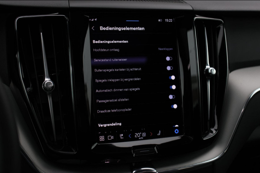 Volvo XC60 2.0 T6 Plug-in hybrid AWD Plus Dark *Pano*H/K*360 Camera*Leder*