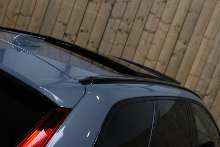 Volvo XC60 2.0 T6 Plug-in hybrid AWD Plus Dark *Pano*H/K*360 Camera*Leder*