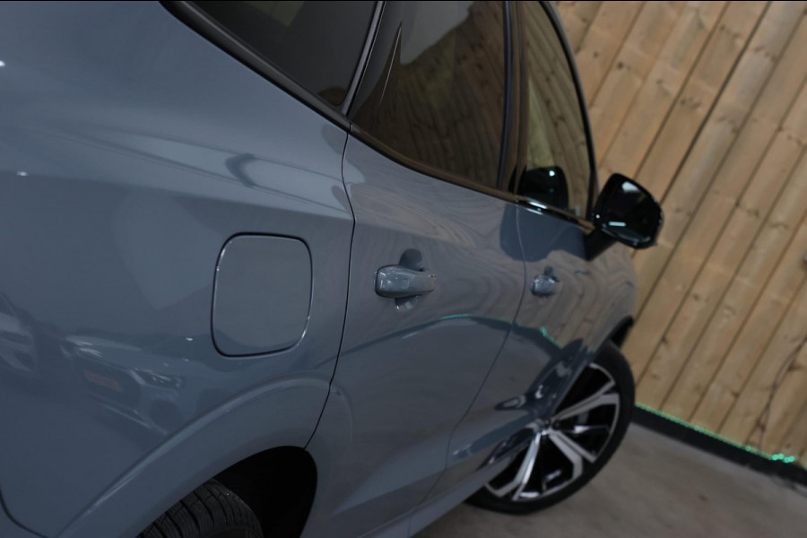 Volvo XC60 2.0 T6 Plug-in hybrid AWD Plus Dark *Pano*H/K*360 Camera*Leder*