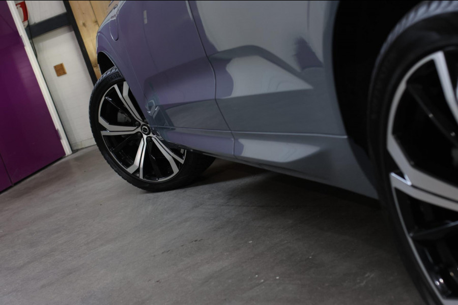 Volvo XC60 2.0 T6 Plug-in hybrid AWD Plus Dark *Pano*H/K*360 Camera*Leder*