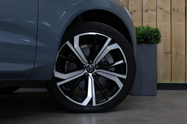 Volvo XC60 2.0 T6 Plug-in hybrid AWD Plus Dark *Pano*H/K*360 Camera*Leder*