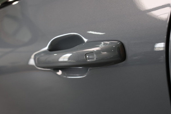 Volvo XC60 2.0 T6 Plug-in hybrid AWD Plus Dark *Pano*H/K*360 Camera*Leder*