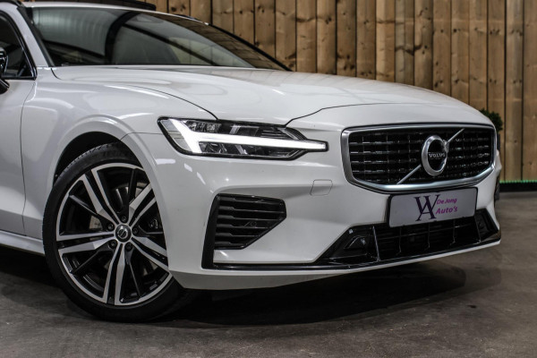 Volvo V60 2.0 T8 Twin Engine AWD R-Design *Pano*H/K*Head-Up*Keyless*