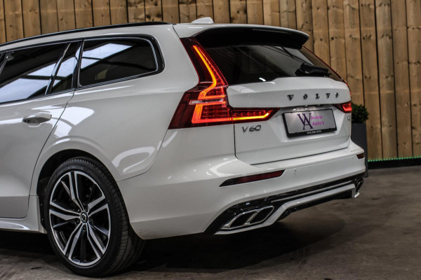 Volvo V60 2.0 T8 Twin Engine AWD R-Design *Pano*H/K*Head-Up*Keyless*