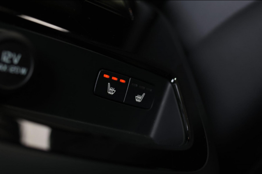 Volvo V60 2.0 T8 Twin Engine AWD R-Design *Pano*H/K*Head-Up*Keyless*