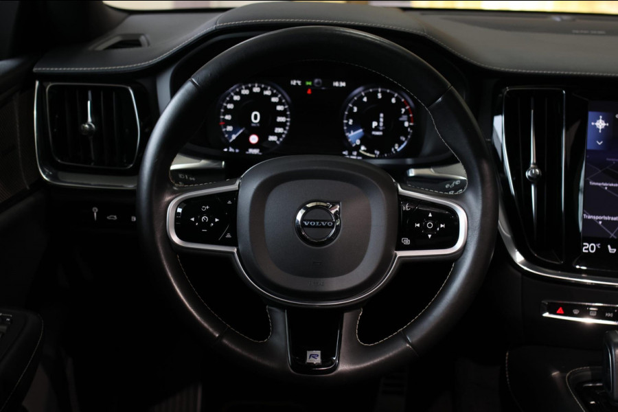 Volvo V60 2.0 T8 Twin Engine AWD R-Design *Pano*H/K*Head-Up*Keyless*