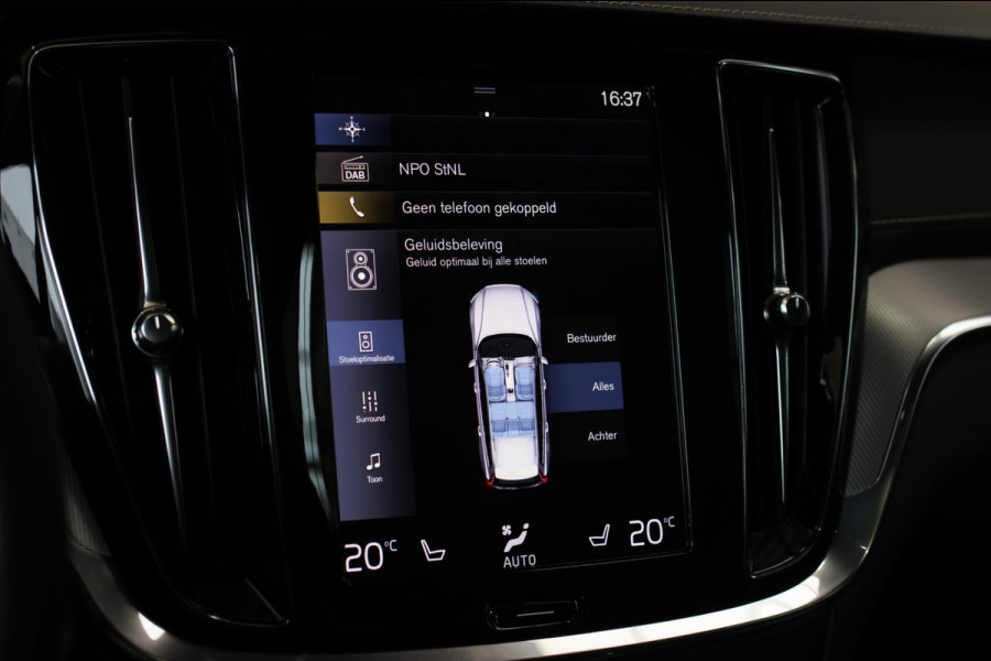 Volvo V60 2.0 T8 Twin Engine AWD R-Design *Pano*H/K*Head-Up*Keyless*