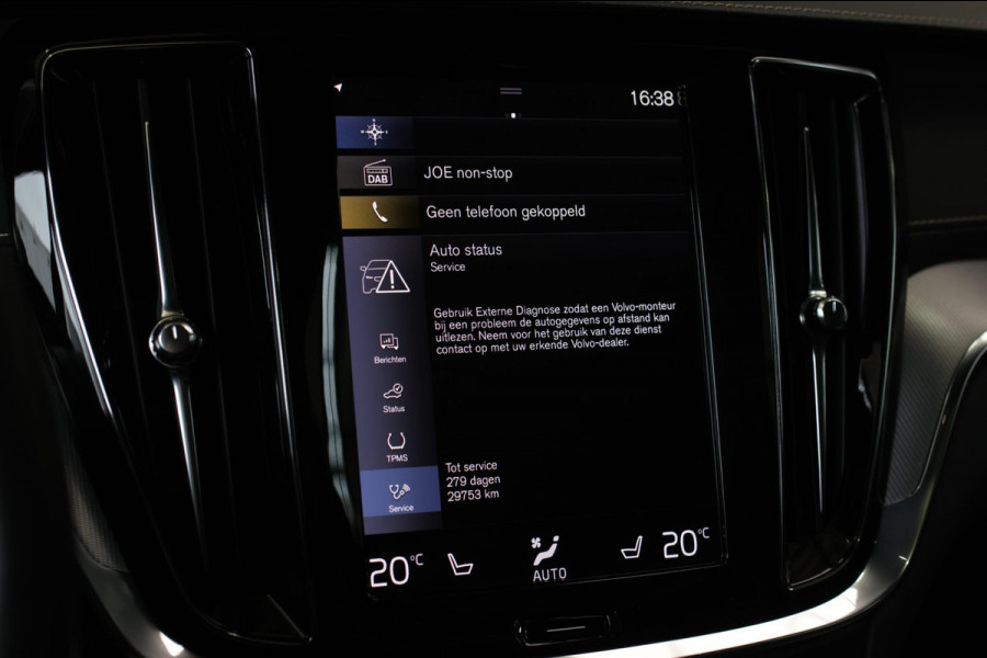 Volvo V60 2.0 T8 Twin Engine AWD R-Design *Pano*H/K*Head-Up*Keyless*