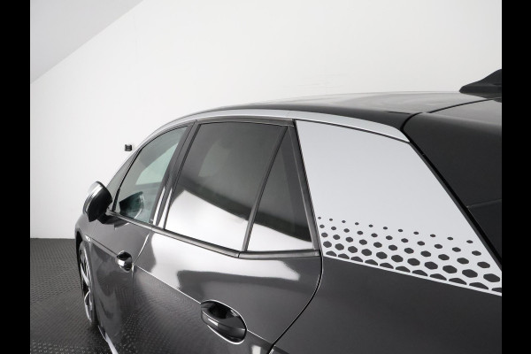 Volkswagen ID.3 First Plus 58 kWh ACCU 89%! BIJNA 2021 . STUUR & STOEL VERWARMING . PARKEERSENSOREN VOOR/ACHTER .