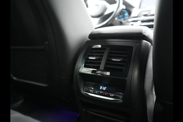 BMW X3 xDrive30e M Sport Plug In Hybrid 293pk Dealer O.H. PHEV | Trekhaak Af Fabriek | Head Up | Sportstoelen Verwarmd | Apple Carplay | Keyless | Blis | Sfeerverlichting | Virtual | Navigatie | DAB |