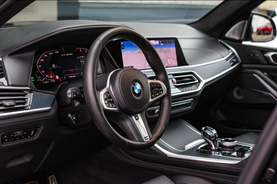 BMW X7 M50i *Sky Lounge*B&W*Full PPF*360 Camera*Soft-Close*