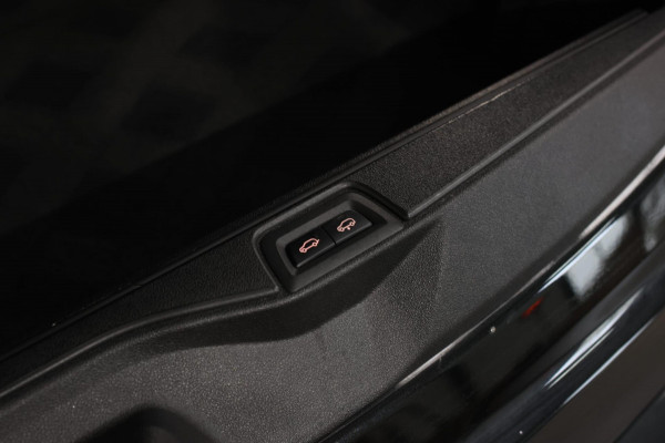 BMW X7 M50i *Sky Lounge*B&W*Full PPF*360 Camera*Soft-Close*