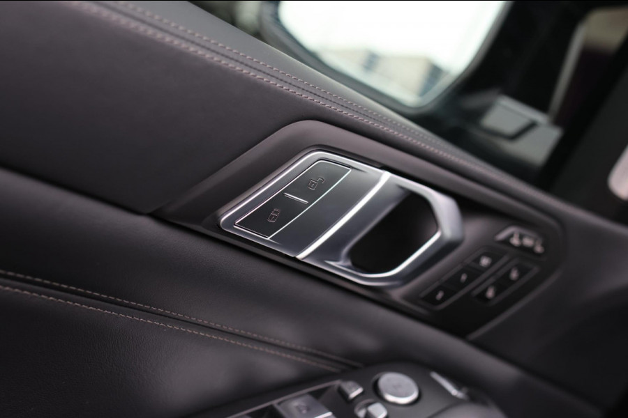 BMW X7 M50i *Sky Lounge*B&W*Full PPF*360 Camera*Soft-Close*