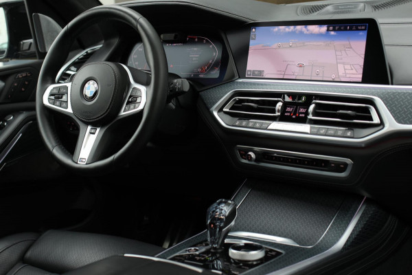 BMW X7 M50i *Sky Lounge*B&W*Full PPF*360 Camera*Soft-Close*