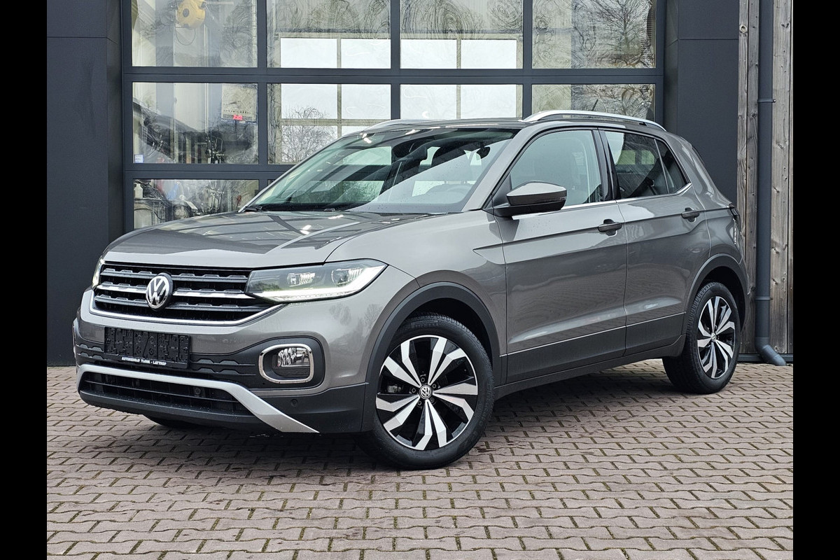 Volkswagen T-Cross 1.0 TSI Style | Automaat | LED | Trekhaak | Stoelverwarming | ACC | Navi | PDC |
