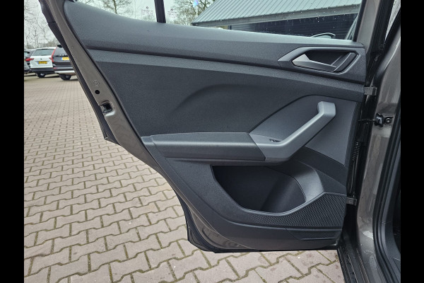 Volkswagen T-Cross 1.0 TSI Style | Automaat | LED | Trekhaak | Stoelverwarming | ACC | Navi | PDC |