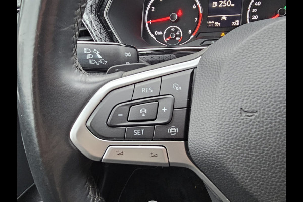 Volkswagen T-Cross 1.0 TSI Style | Automaat | LED | Trekhaak | Stoelverwarming | ACC | Navi | PDC |