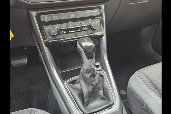 Volkswagen T-Cross 1.0 TSI Style | Automaat | LED | Trekhaak | Stoelverwarming | ACC | Navi | PDC |