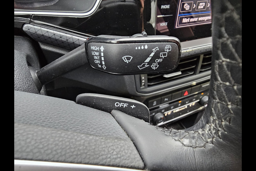 Volkswagen T-Cross 1.0 TSI Style | Automaat | LED | Trekhaak | Stoelverwarming | ACC | Navi | PDC |