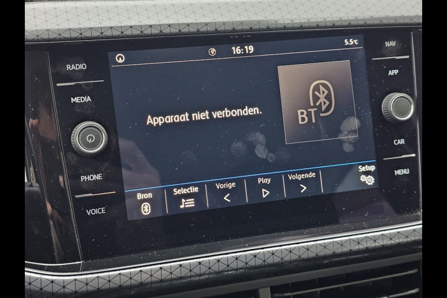 Volkswagen T-Cross 1.0 TSI Style | Automaat | LED | Trekhaak | Stoelverwarming | ACC | Navi | PDC |