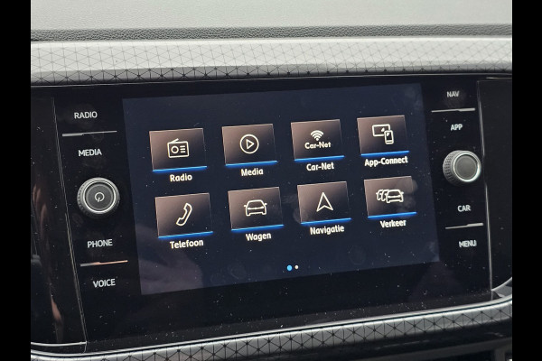 Volkswagen T-Cross 1.0 TSI Style | Automaat | LED | Trekhaak | Stoelverwarming | ACC | Navi | PDC |