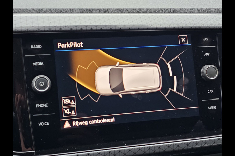 Volkswagen T-Cross 1.0 TSI Style | Automaat | LED | Trekhaak | Stoelverwarming | ACC | Navi | PDC |