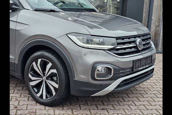 Volkswagen T-Cross 1.0 TSI Style | Automaat | LED | Trekhaak | Stoelverwarming | ACC | Navi | PDC |