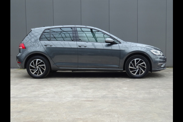 Volkswagen Golf 1.0 TSI JOIN * NAVIGATIE * STOELVERWARMING !!