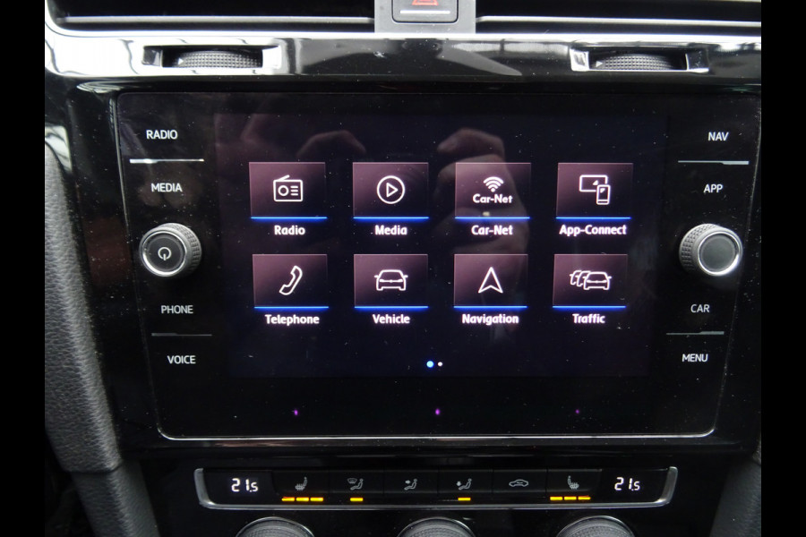 Volkswagen Golf 1.0 TSI JOIN * NAVIGATIE * STOELVERWARMING !!