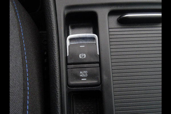 Volkswagen Golf 1.0 TSI JOIN * NAVIGATIE * STOELVERWARMING !!