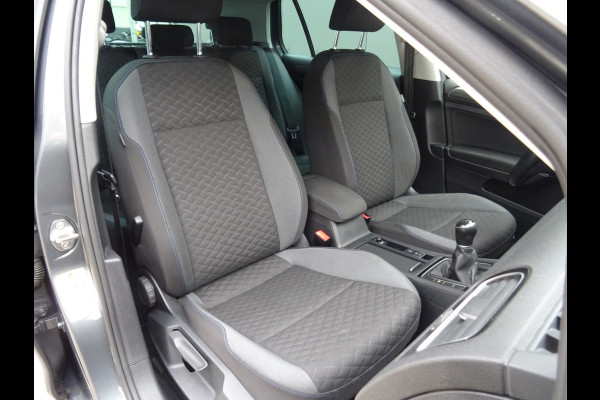 Volkswagen Golf 1.0 TSI JOIN * NAVIGATIE * STOELVERWARMING !!