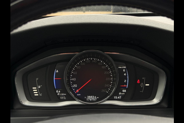 Volvo V60 2.0 T4 R-Design Camera Schuifdak Trekhaak