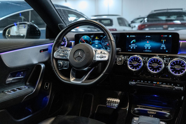 Mercedes-Benz CLA-Klasse 250e AMG Line Night Pakket|Cruise Control|Dealer Onderhouden