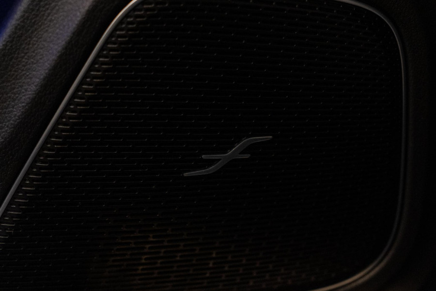 Mercedes-Benz CLA-Klasse 250e AMG Line Night Pakket|Cruise Control|Dealer Onderhouden