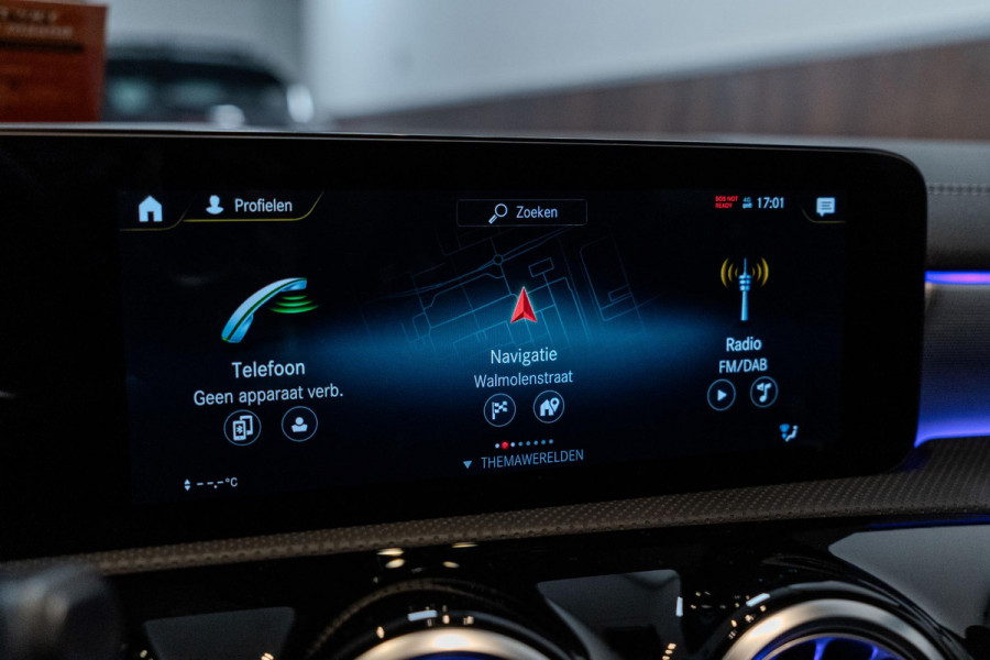 Mercedes-Benz CLA-Klasse 250e AMG Line Night Pakket|Cruise Control|Dealer Onderhouden