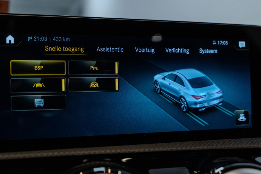 Mercedes-Benz CLA-Klasse 250e AMG Line Night Pakket|Cruise Control|Dealer Onderhouden