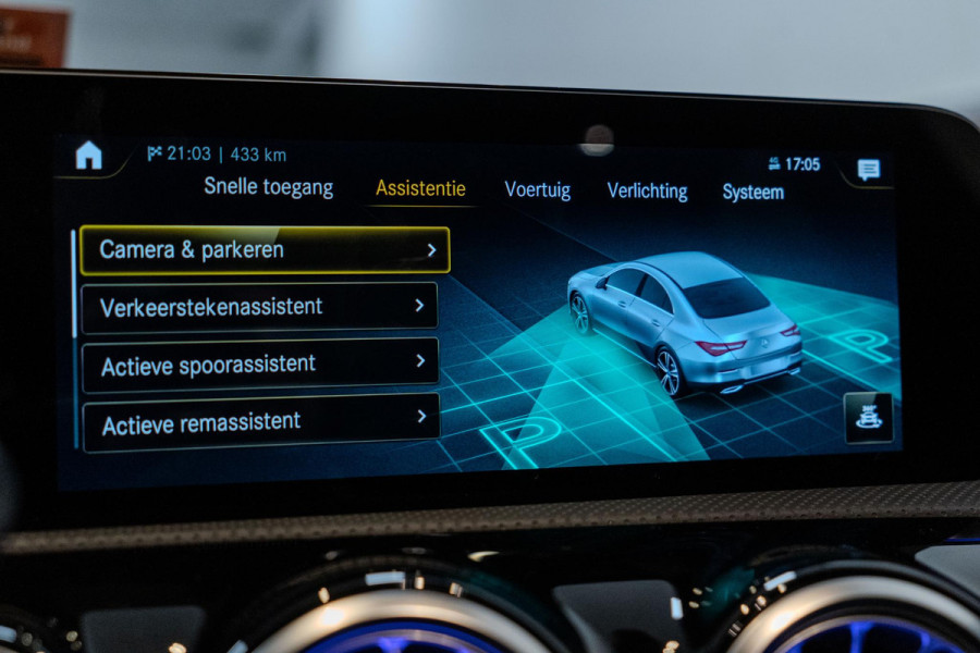 Mercedes-Benz CLA-Klasse 250e AMG Line Night Pakket|Cruise Control|Dealer Onderhouden