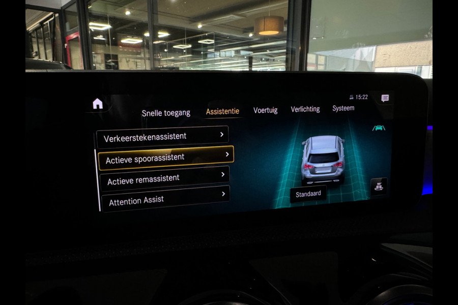 Mercedes-Benz A-Klasse 220 Premium Plus Pano|Night|Sfeer|Camera